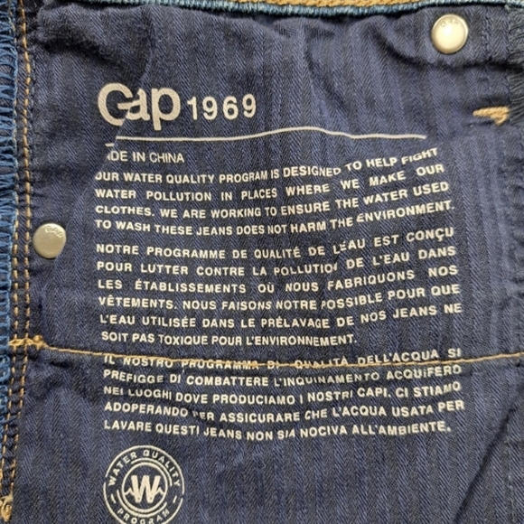 Gap 1969 Women's Denim Distressed Blue Shorts Size 27 - Picture 5 of 13
